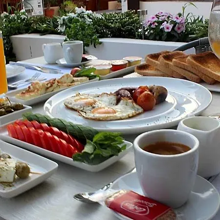 La Veranda Hotel Larnaca
